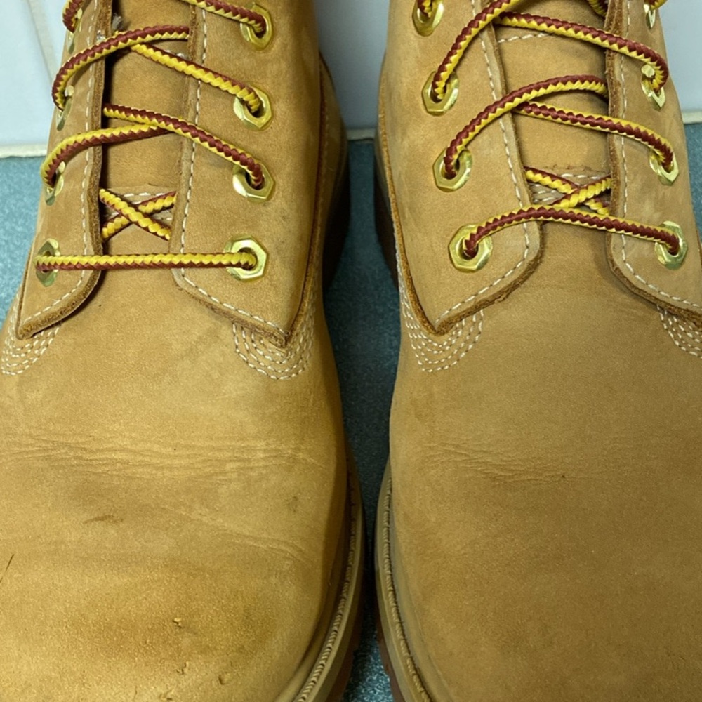 Timberland Tan Leather boy’s Boots size 2.5
